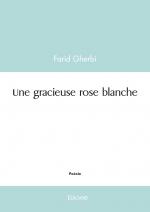 Une gracieuse rose blanche