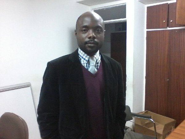 Rencontre avec Serge Kevin Biyoghe, auteur de «Un certain regard du Gabon»